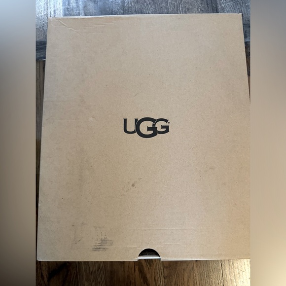 Grey Malindi Convertible uggs - Picture 7 of 8